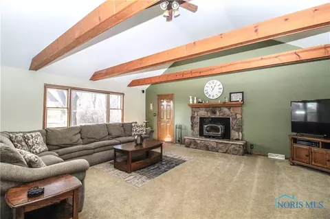 8720 Cedar Point Rd, Oregon, OH 43616 photo 7
