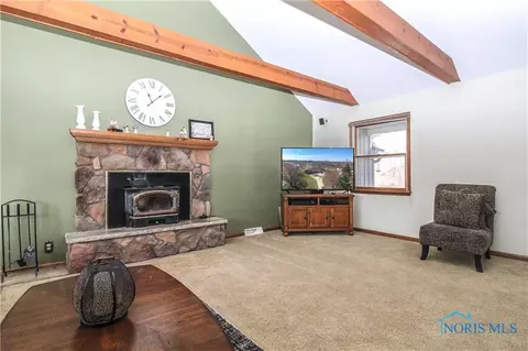 8720 Cedar Point Rd, Oregon, OH 43616 photo 8