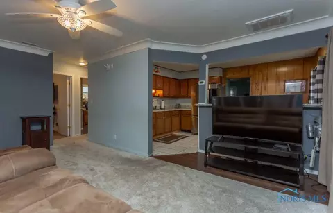 2711 Eldora Dr, Toledo, OH 43613 photo 6