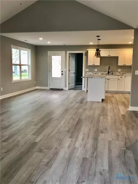 848 W Perry St, Paulding, OH 45879 photo 5