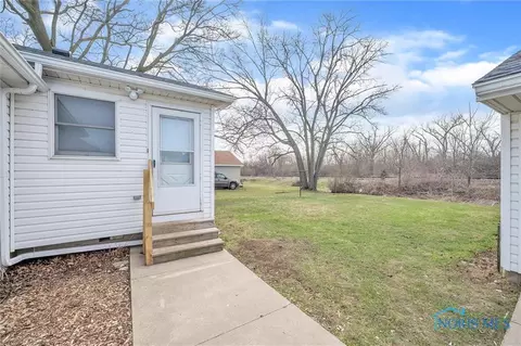 28049 E Broadway St, Walbridge, OH 43465 photo 18