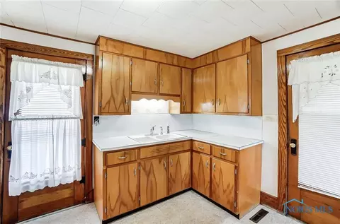 212 S Patterson St, Forest, OH 45843 photo 14