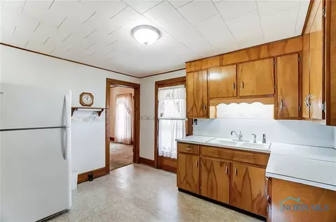 212 S Patterson St, Forest, OH 45843 photo 16