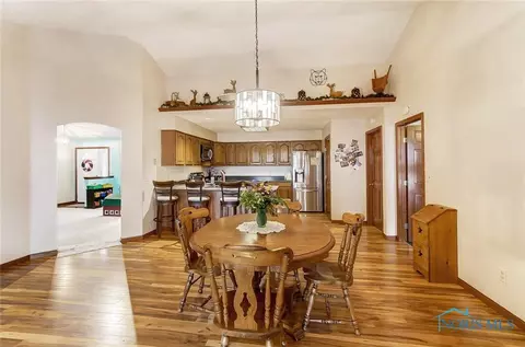 935 Christopher Cir, Ada, OH 45810 photo 17