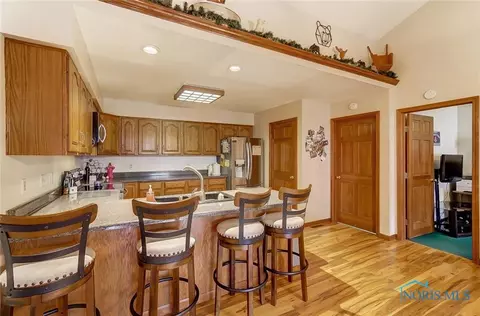 935 Christopher Cir, Ada, OH 45810 photo 11