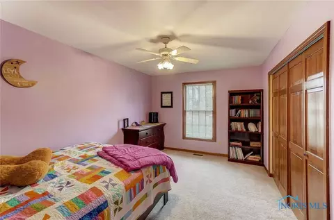 935 Christopher Cir, Ada, OH 45810 photo 36