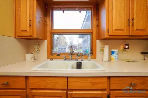 403 E North St, Arcadia, OH 44804 photo 5