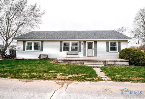 224 N Walnut St, Mccomb, OH 45858 photo 1