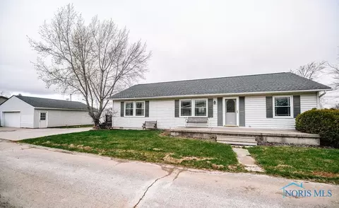 224 N Walnut St, Mccomb, OH 45858 photo 2