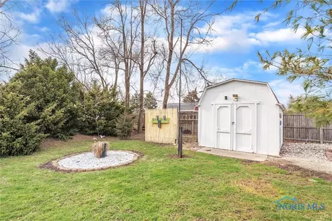 29685 E Broadway St, Walbridge, OH 43465 photo 39