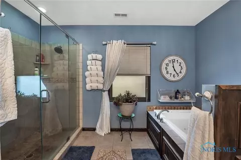 29685 E Broadway St, Walbridge, OH 43465 photo 18