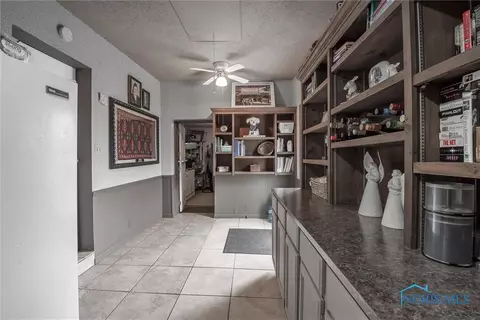 29685 E Broadway St, Walbridge, OH 43465 photo 34