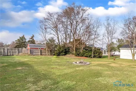 29685 E Broadway St, Walbridge, OH 43465 photo 40