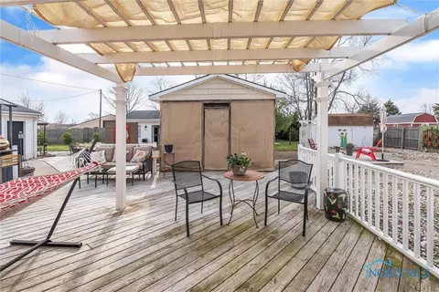 29685 E Broadway St, Walbridge, OH 43465 photo 35