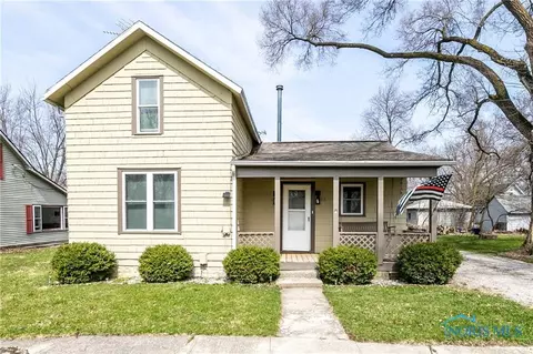 208 E Washington St, Antwerp, OH 45813 photo 1