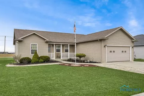 6584 Alexander Dr, Walbridge, OH 43465 photo 1