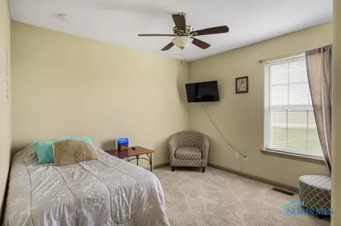 6584 Alexander Dr, Walbridge, OH 43465 photo 17