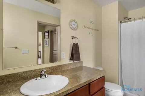 6584 Alexander Dr, Walbridge, OH 43465 photo 16