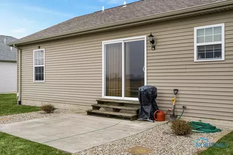 6584 Alexander Dr, Walbridge, OH 43465 photo 25