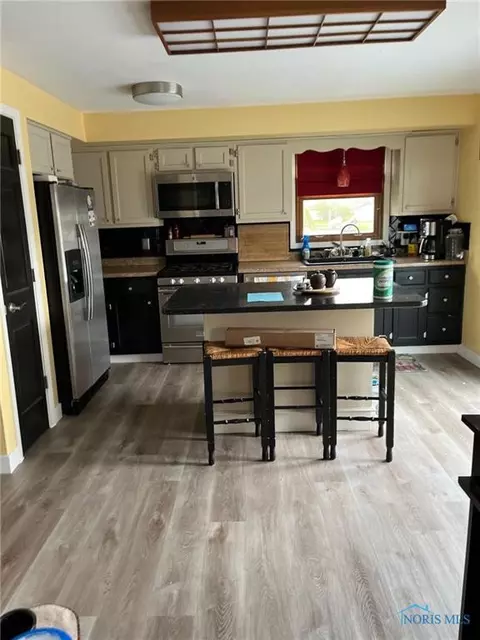 1221 Greendale Ave, Bryan, OH 43506 photo 7