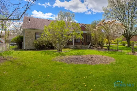 2856 Castleton Ave, Toledo, OH 43613 photo 4