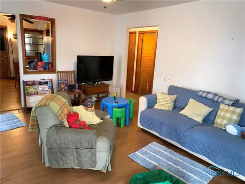 744 Wright Ave, Toledo, OH 43609 photo 3