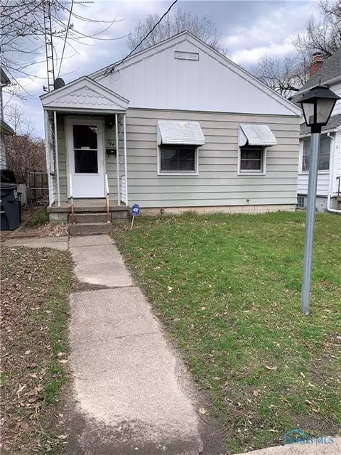 744 Wright Ave, Toledo, OH 43609 photo 2
