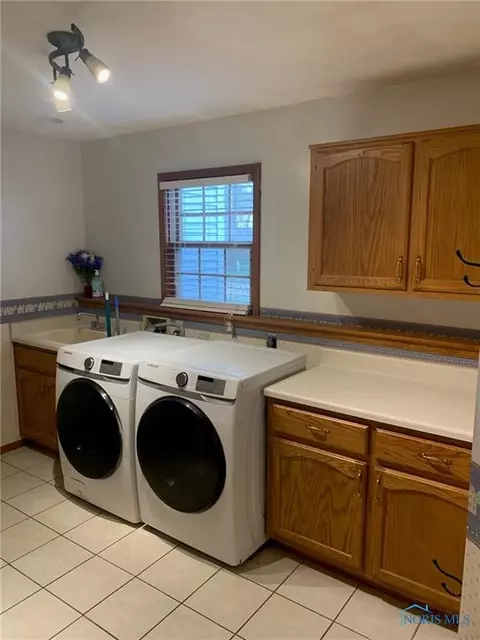 128 Deerfield Cir, Bryan, OH 43506 photo 20