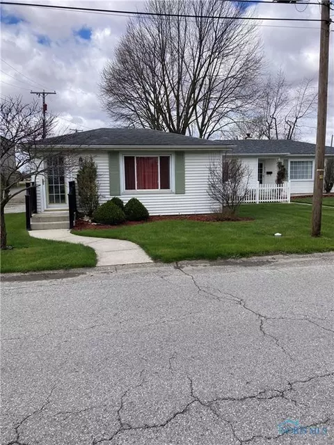 616 N Dix St, Paulding, OH 45879 photo 2