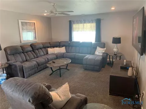 1078 Leith St, Maumee, OH 43537 photo 5