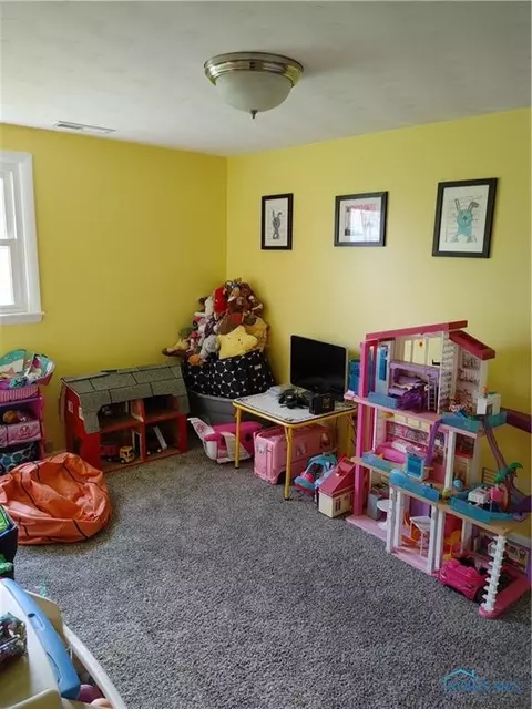 101 Robrock St, Bryan, OH 43506 photo 12