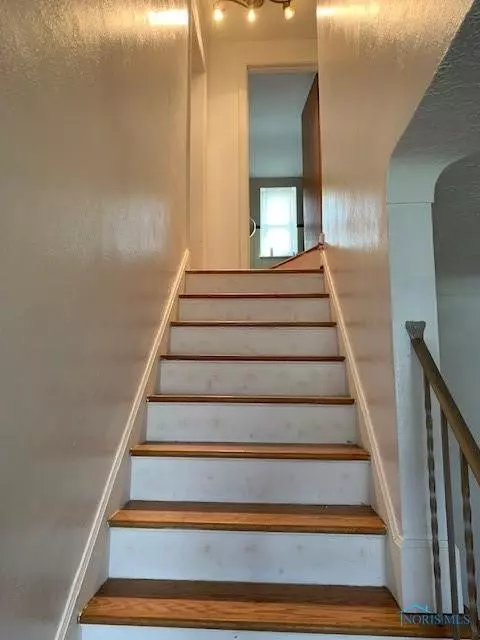 1018 Cuthbert Rd, Toledo, OH 43607 photo 13