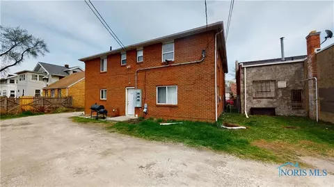 2009 Perth St, Toledo, OH 43607 photo 4