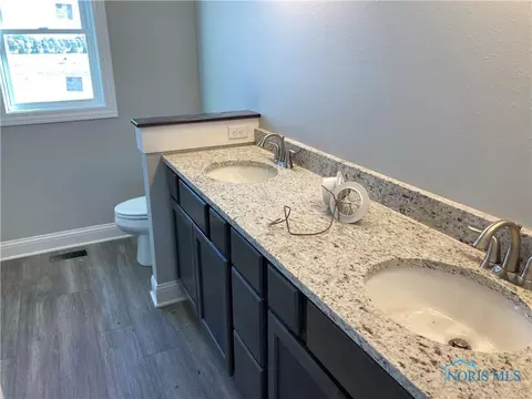 1961 Caleb Ct, Waterville, OH 43566 photo 8