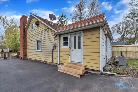 5032 N Egger Rd, Toledo, OH 43615 photo 7