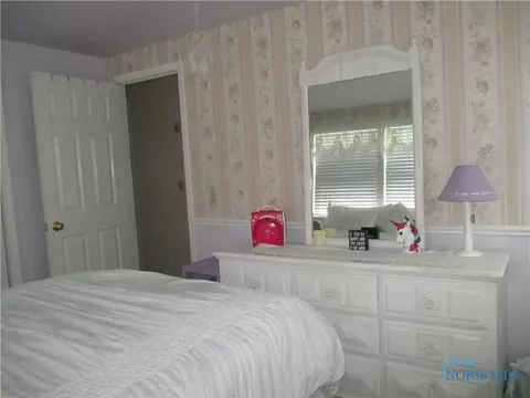 100 Oak Meadows Dr, Bryan, OH 43506 photo 29