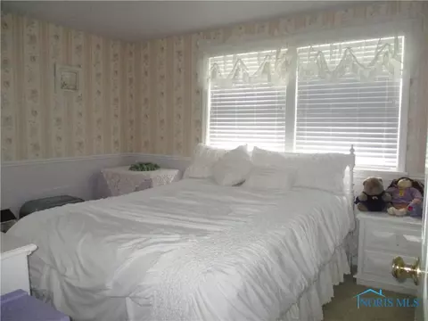 100 Oak Meadows Dr, Bryan, OH 43506 photo 28
