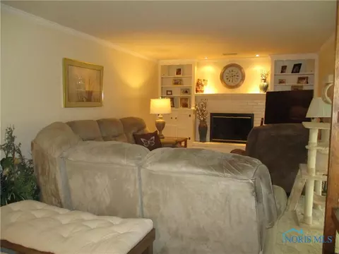 100 Oak Meadows Dr, Bryan, OH 43506 photo 6