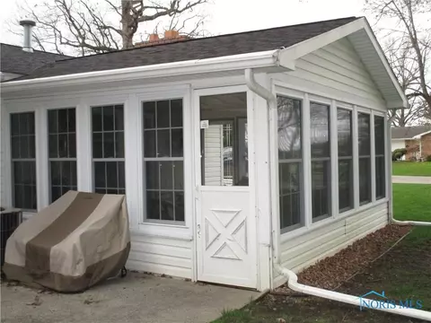 100 Oak Meadows Dr, Bryan, OH 43506 photo 36