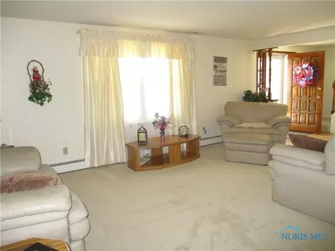 100 Oak Meadows Dr, Bryan, OH 43506 photo 11