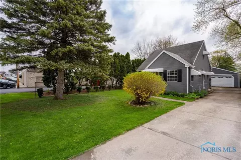 716 Burns Ave, Maumee, OH 43537 photo 4