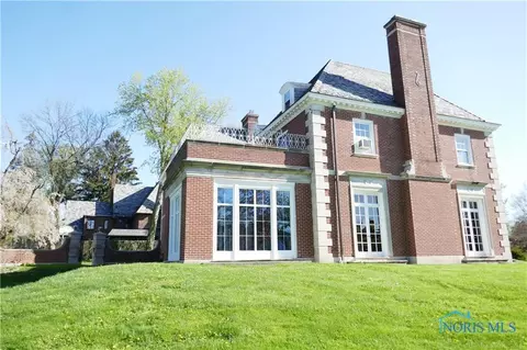 2109 Richmond Rd, Toledo, OH 43607 photo 9
