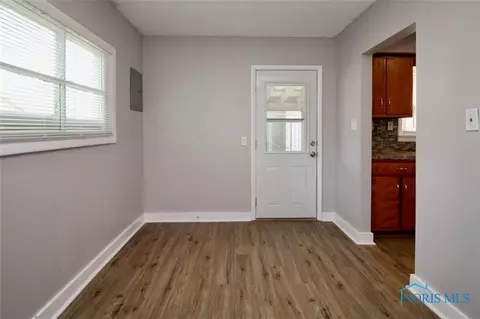206 Windsor Rd, Walbridge, OH 43465 photo 27