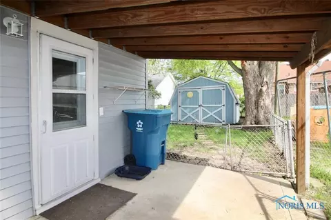 206 Windsor Rd, Walbridge, OH 43465 photo 28