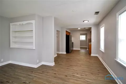 206 Windsor Rd, Walbridge, OH 43465 photo 7