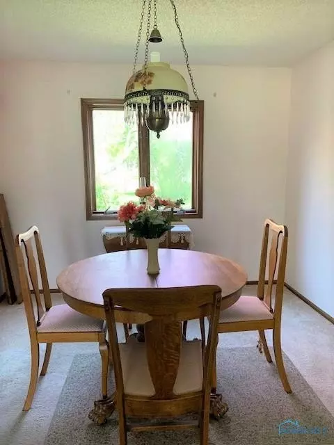 806 Cardinal Dr, Bryan, OH 43506 photo 9