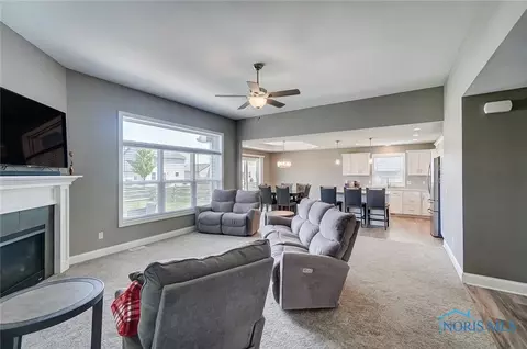 211 Enright Dr, Haskins, OH 43525 photo 10