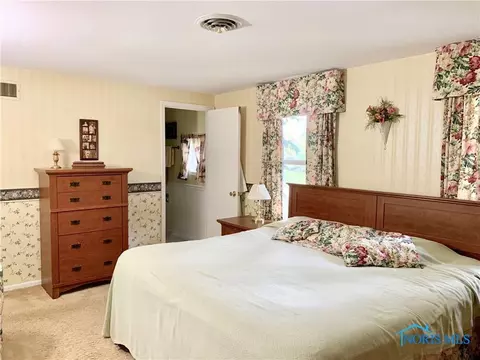102 Oak Meadows Dr, Bryan, OH 43506 photo 30