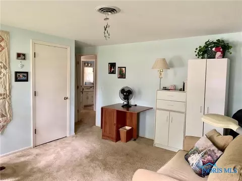 102 Oak Meadows Dr, Bryan, OH 43506 photo 23