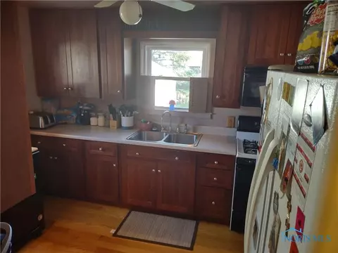 609 W Bryan St, Bryan, OH 43506 photo 9